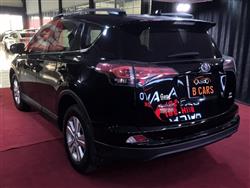 تۆیۆتا ڕاڤ 4